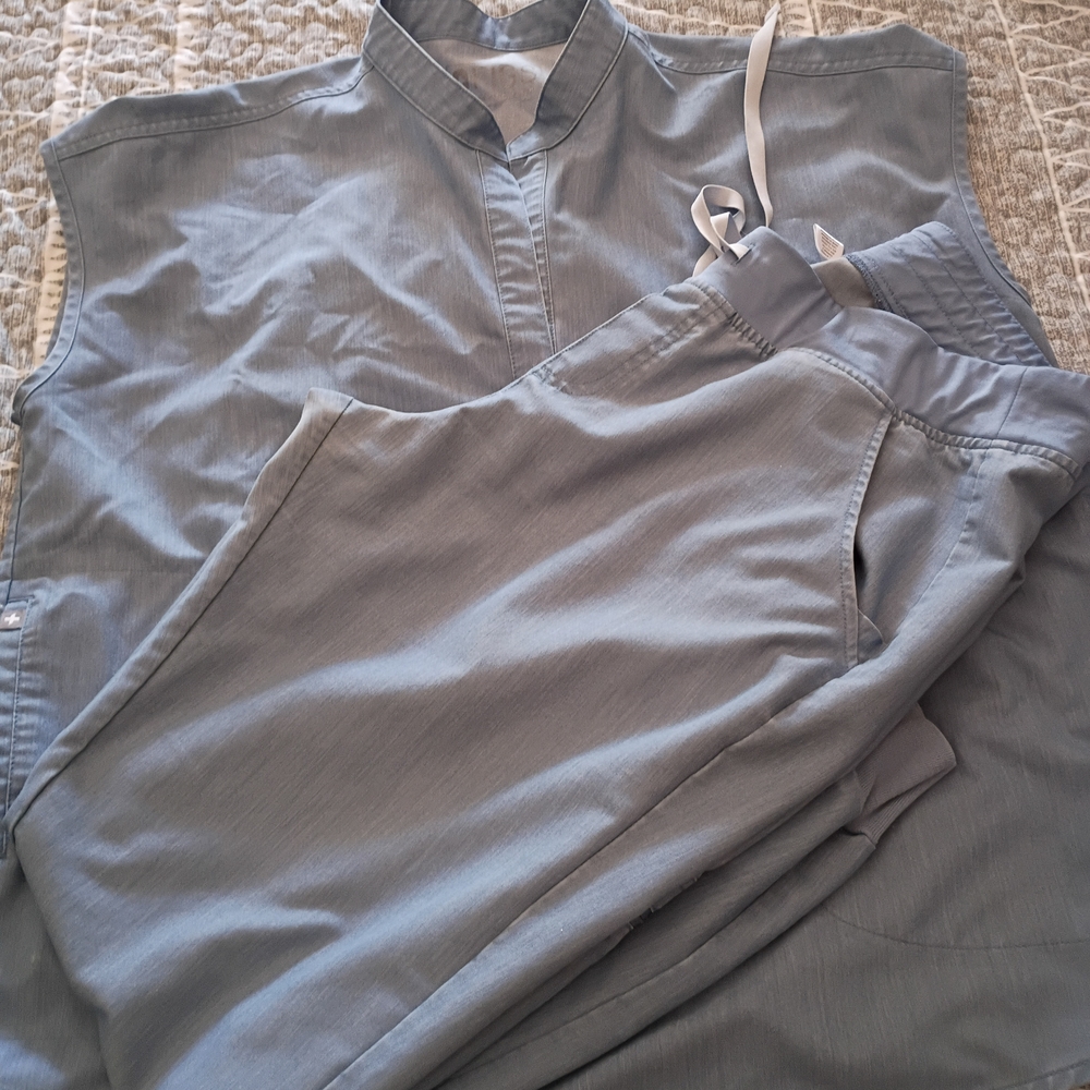 Blue Sleeveless Top and Pants Set